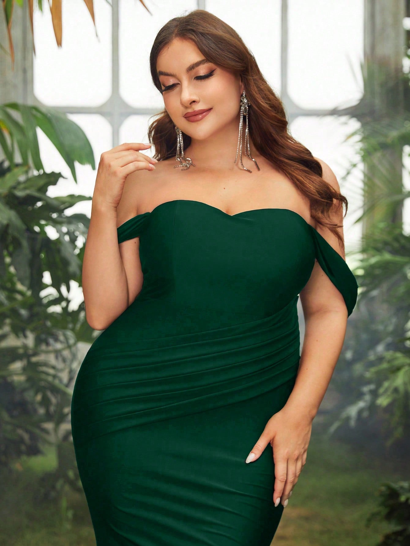 Sophisticated Plus Size Off-Shoulder Dress with Mermaid Hem - Perfect for Formal Occasions