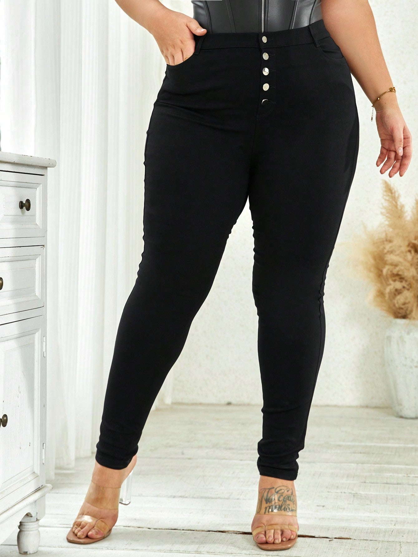 Plus Size High Waist Stretch Slant Pocket  Button Fly Skinny Pants