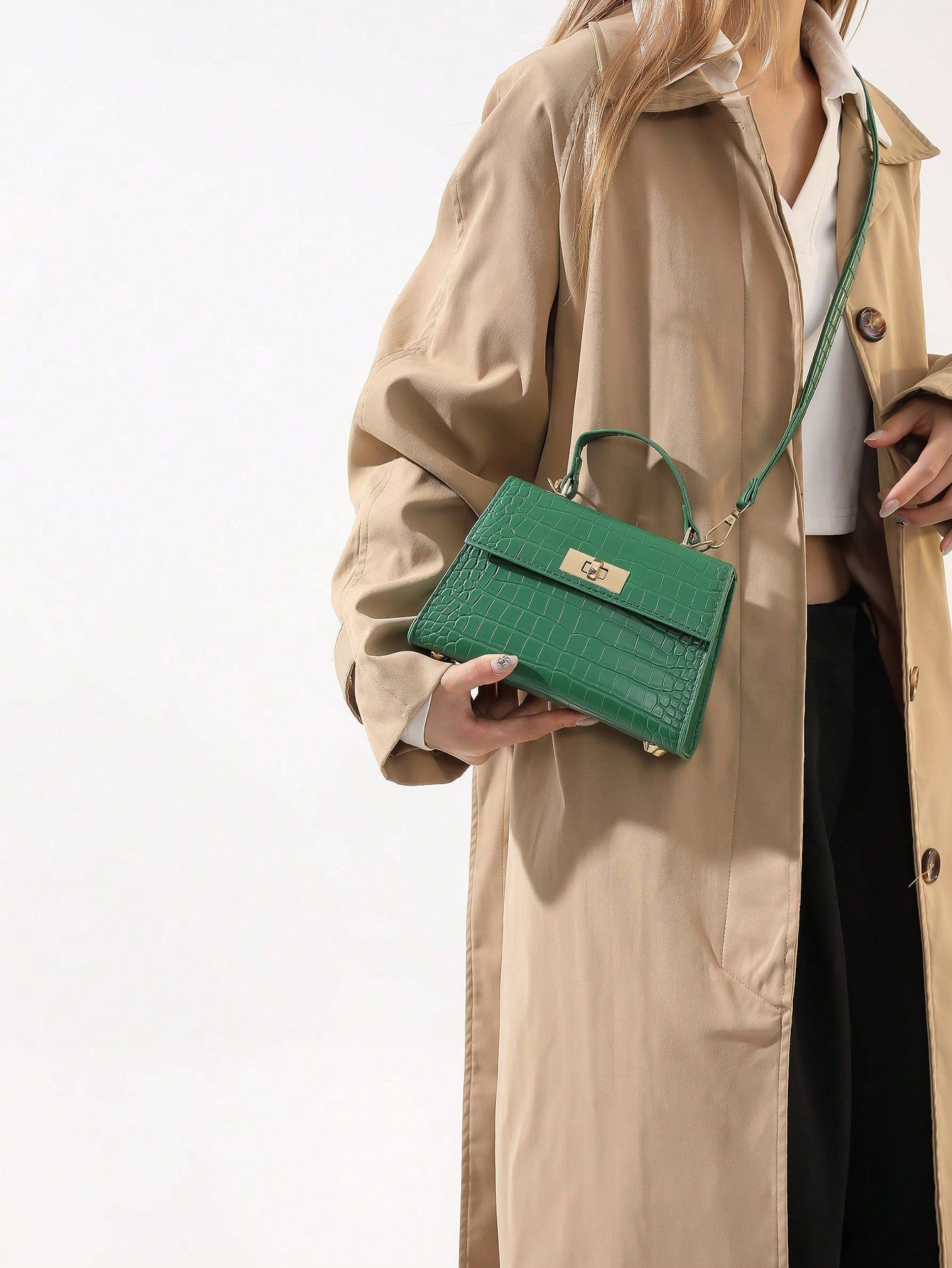 Mini Fashionable Crocodile Pattern Flap Handbag: The Versatile Crossbody Essential