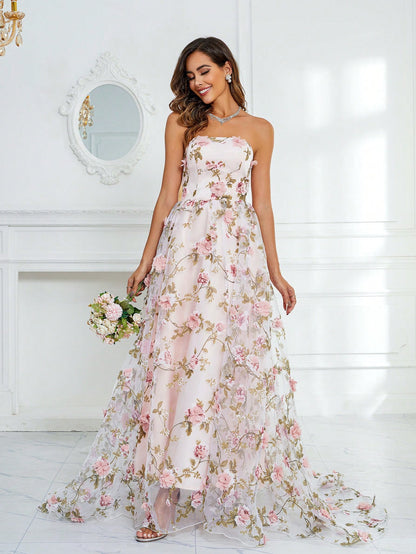 Exquisite Elegance: Women's 3D Flower Embroidery Strapless Train Length Dress