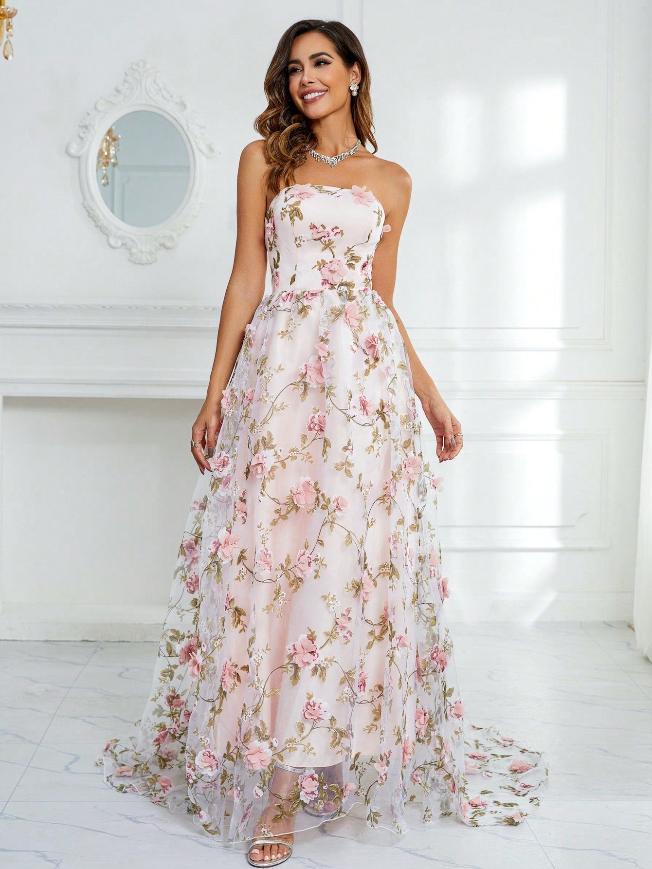 Exquisite Elegance: Women's 3D Flower Embroidery Strapless Train Length Dress