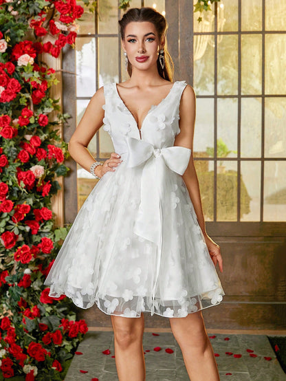 Stunning Floral Applique Mesh Knee Length Dress: Ideal for Weddings & Formal Events