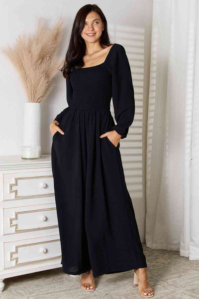 Elegant Square Neckline Jumpsuit with Functional Pockets - Versatile and Stylish